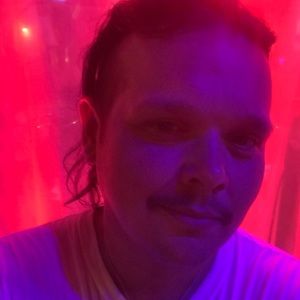 Meet your Posher, Lee